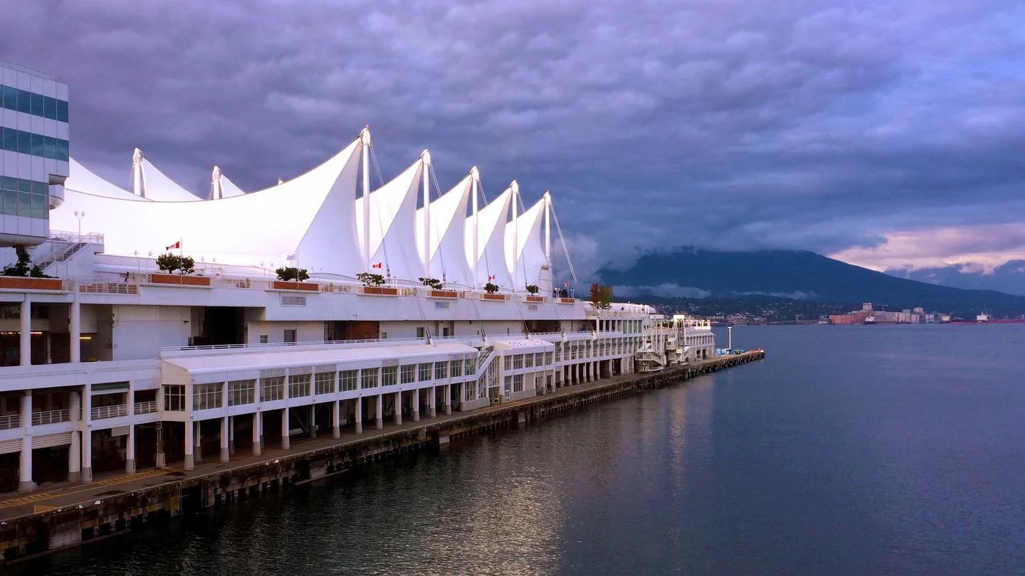 Picture of the Canada Place building in Vancouver