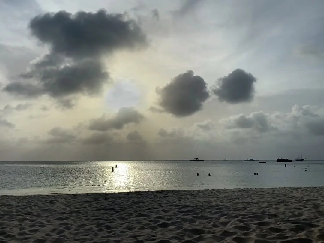 A quiet evening by the water.
.
.
.
.

#sunset #sunsetoverwater #sunsetoverocean #sailboat #aruba #nofilter #quietwater #hashtagsaresilly #photography #nature #naturephotography #sand #beach #sailboats