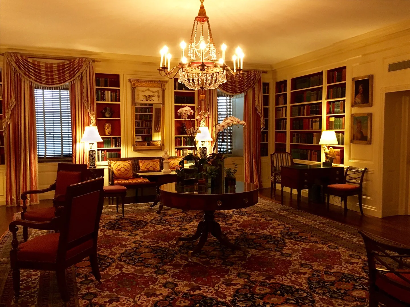 A photograph of the Library room in the White House.